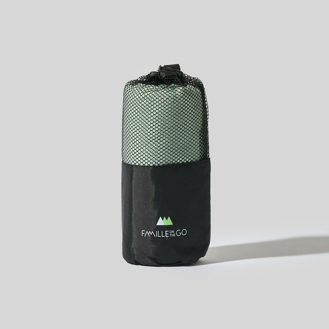 Serviette absorbante et compacte en microfibre - Familleonthego